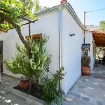 Feriehus Suzana Mikros Prinos