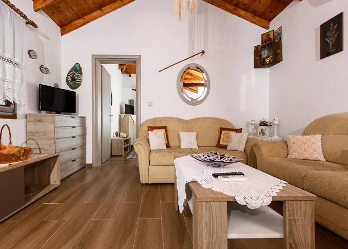 Suzana * Mikros Prinos